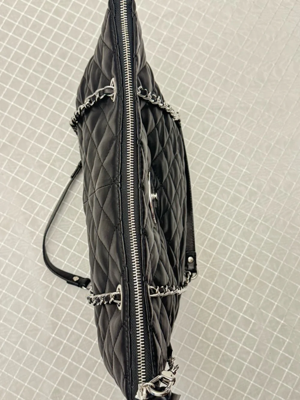 DKNY Quilted Black Shoulder Tote with Chain Straps - Picture 4 of 9